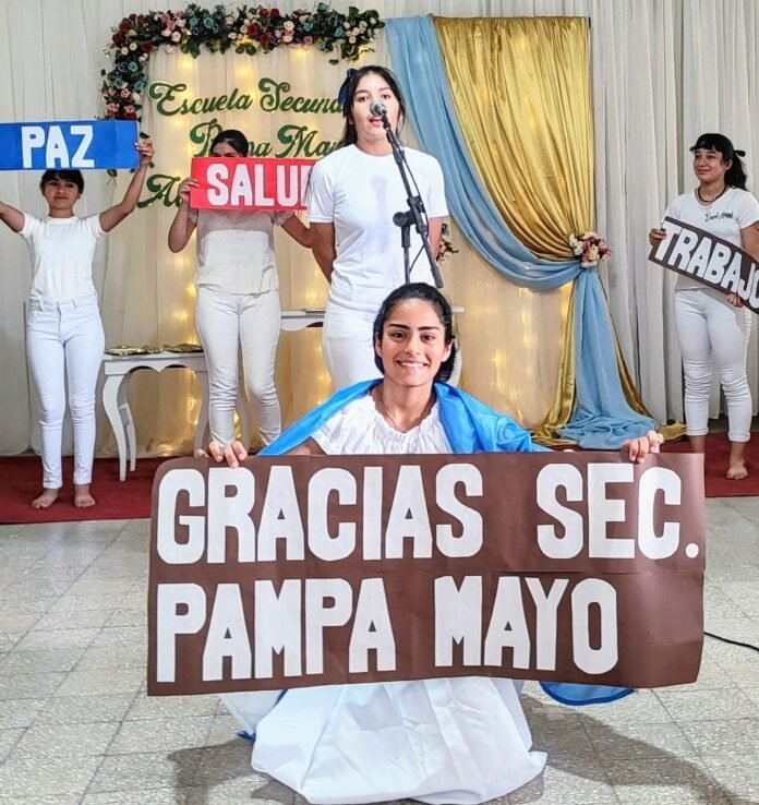 Escuela secundaria en Pampa Mayo.